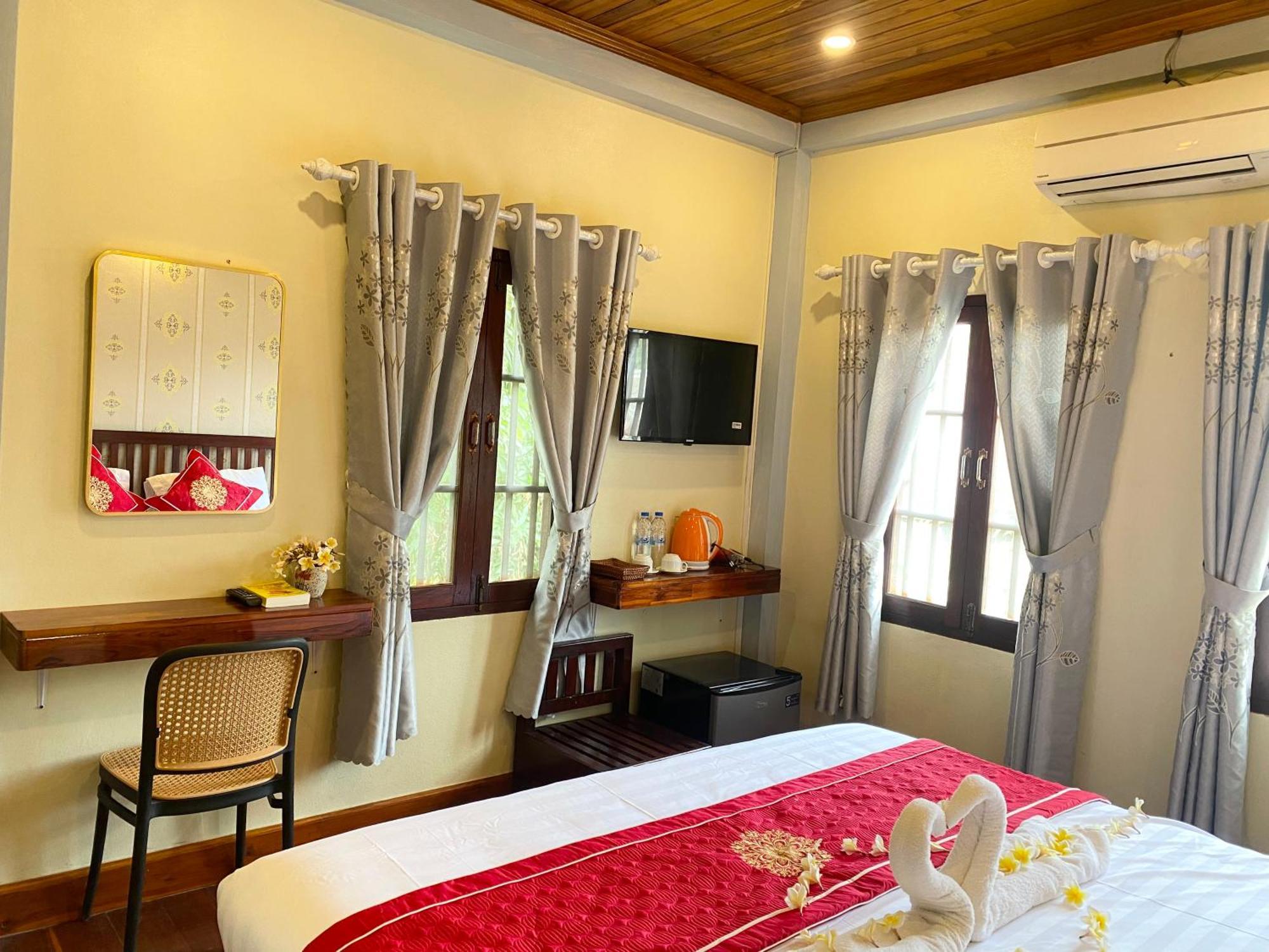 Golden Sun Boutique Hotel Луанг Прабанг Екстериор снимка