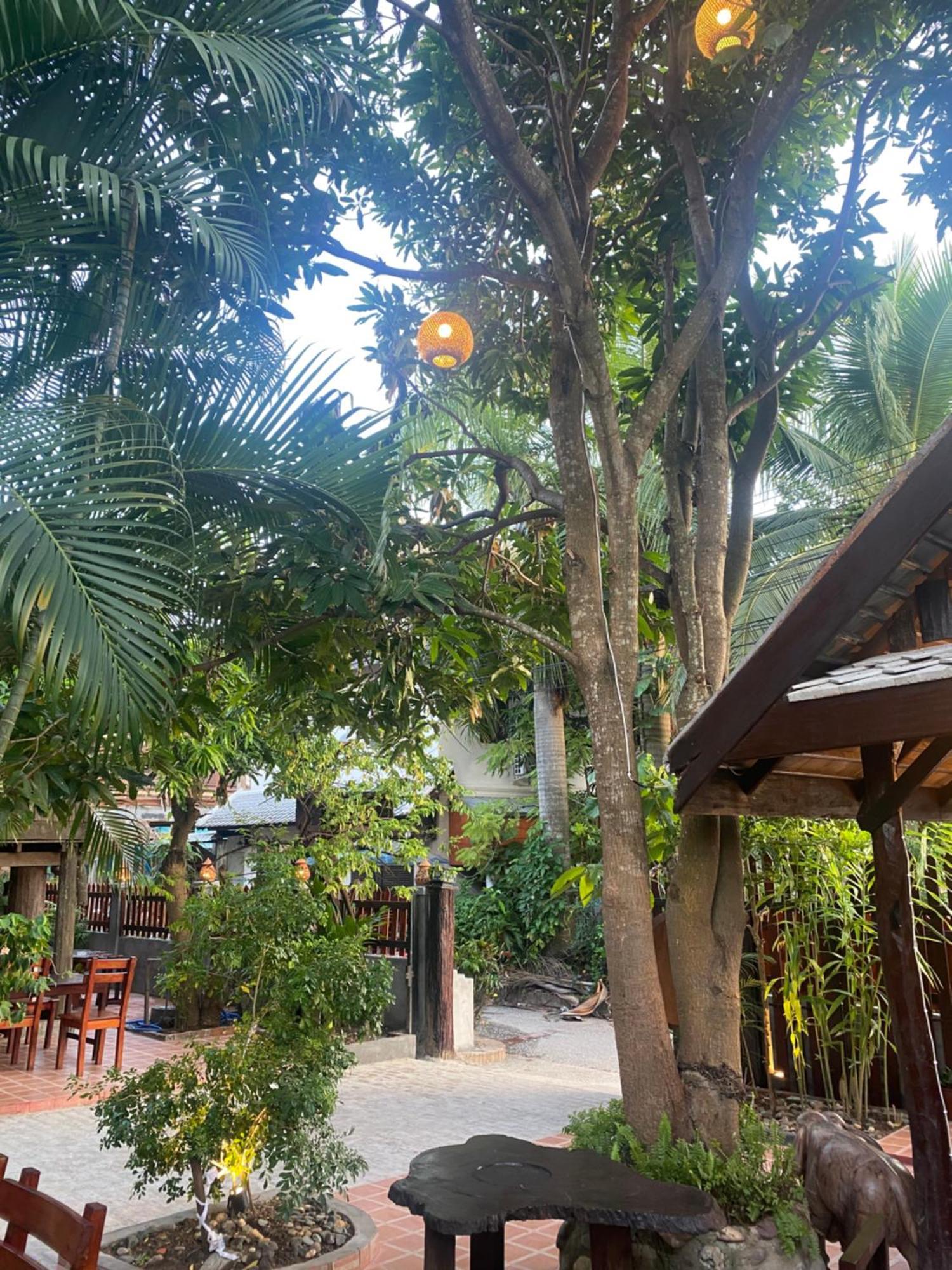 Golden Sun Boutique Hotel Луанг Прабанг Екстериор снимка