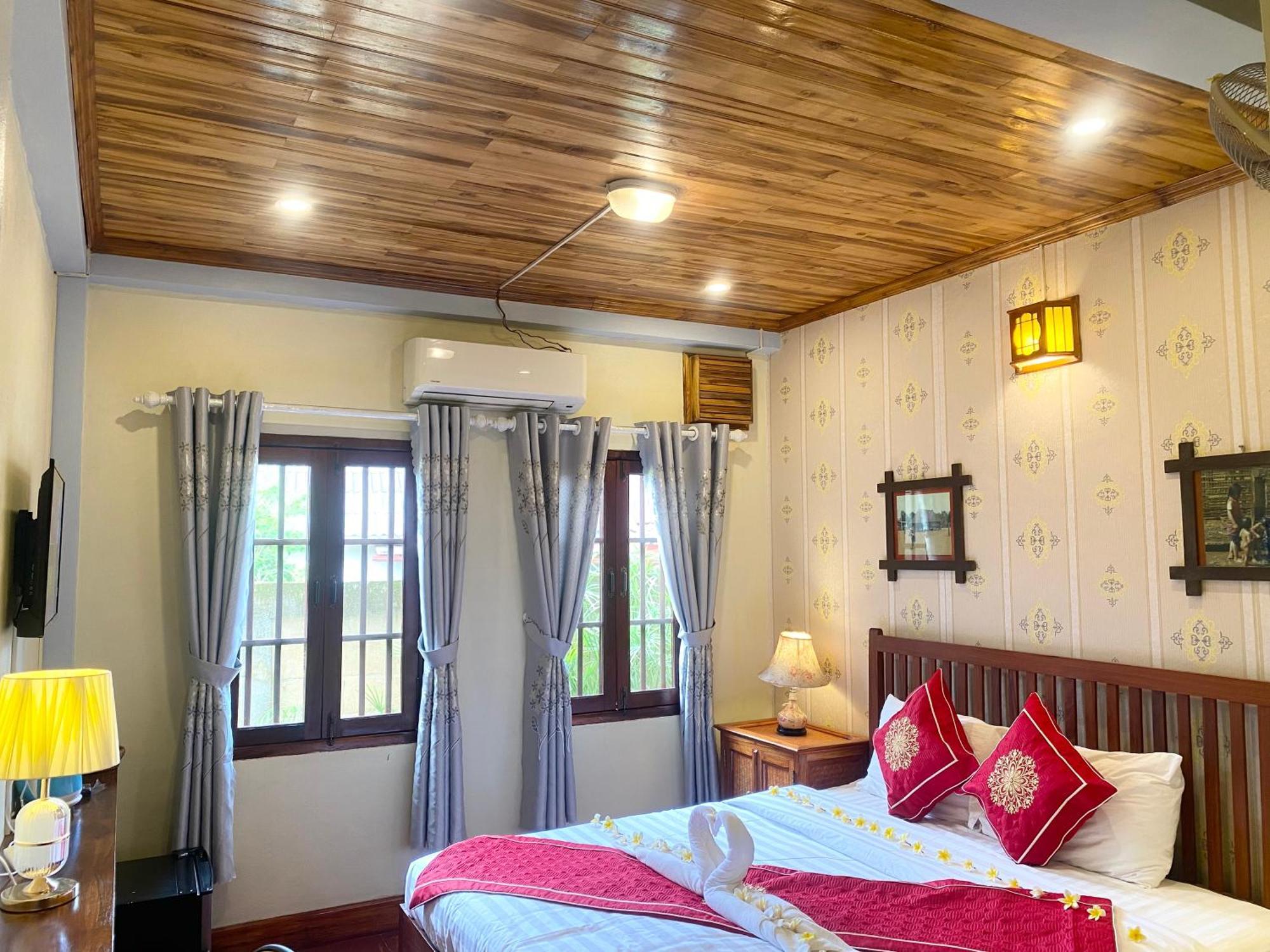 Golden Sun Boutique Hotel Луанг Прабанг Екстериор снимка