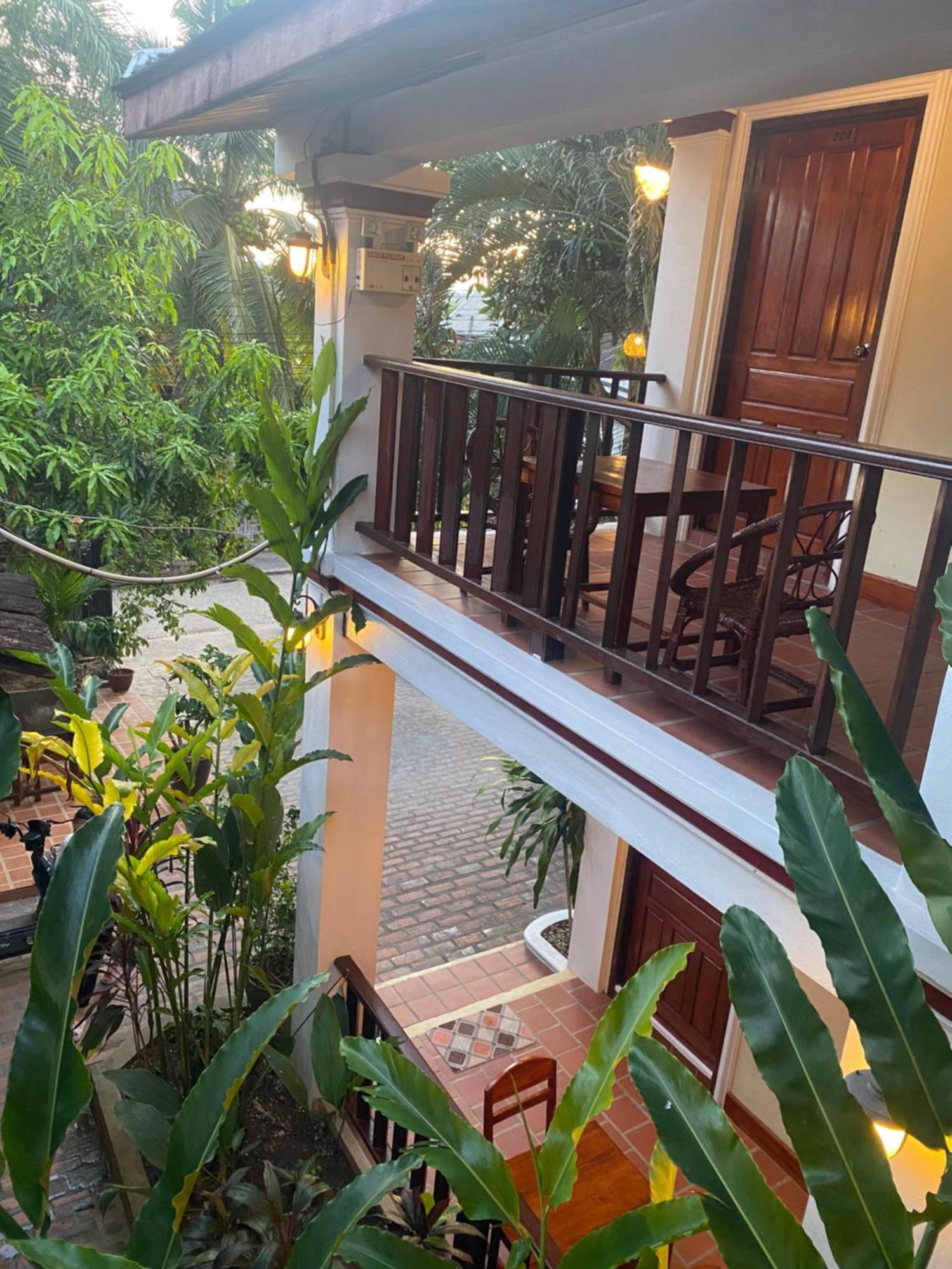 Golden Sun Boutique Hotel Луанг Прабанг Екстериор снимка